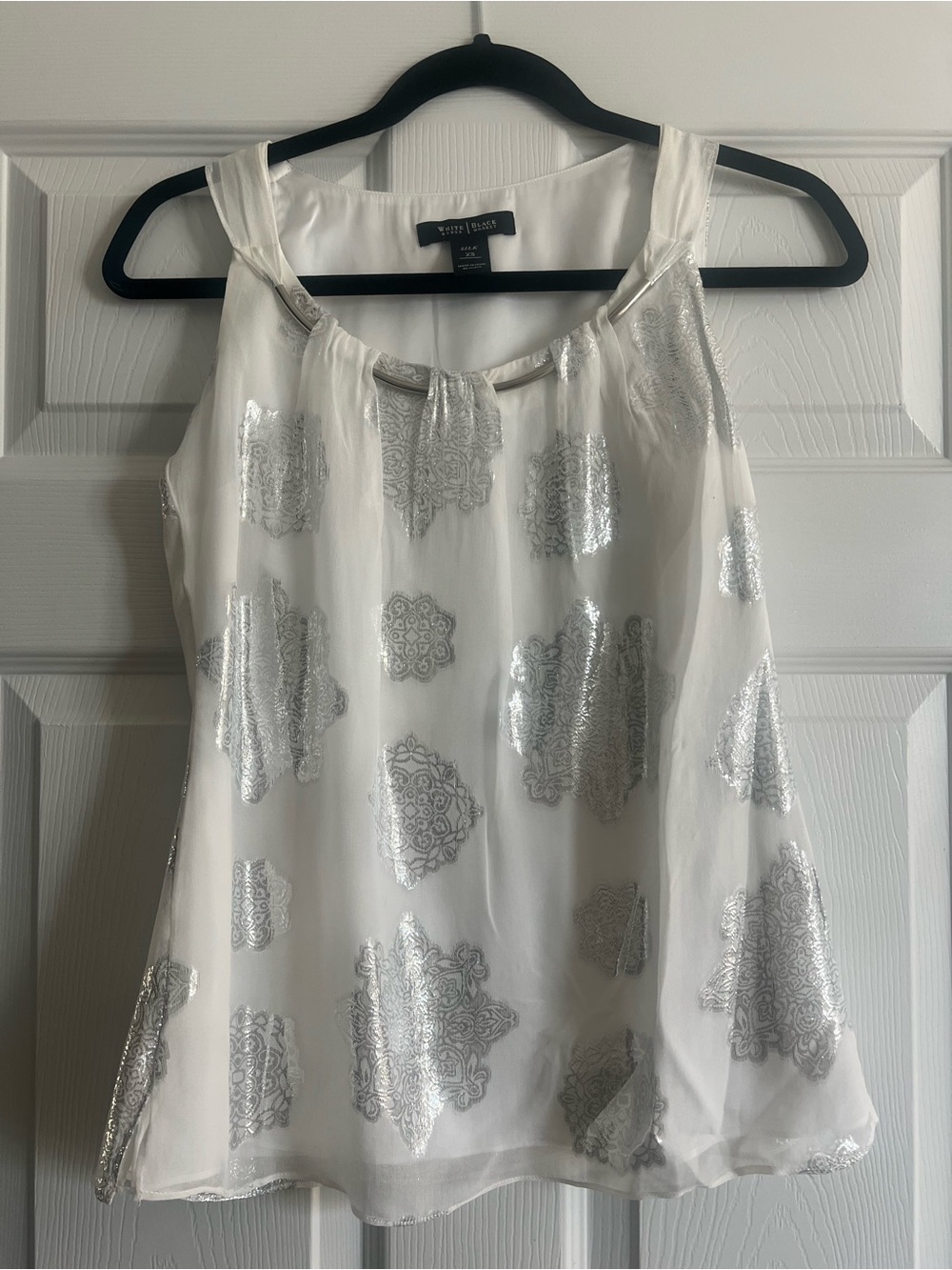 White House Black Market White and Silver silk Metallic Medallion Camisole